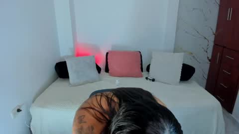 martina online show from May 15, 8:01 am