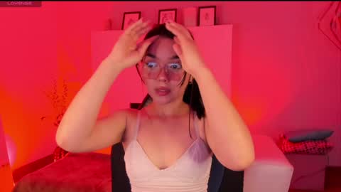 Snapshot of mila_shay chatting on February 6, 11:53 am Mila online show from February 6, 11:53 am