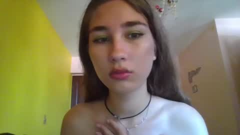 mila_sweettempt online show from July 31, 6:25 am