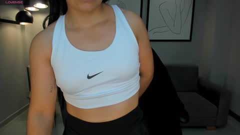 Snapshot of milacoleman chatting on September 27, 7:11 pm Mila online show from September 27, 7:11 pm