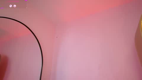 milacrave online show from March 6, 12:48 pm