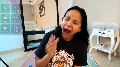 miladiosa online show from December 5, 12:36 pm