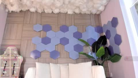    online show from March 15, 10:18 am