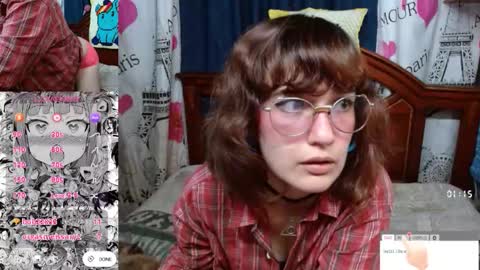 Snapshot of milalunala chatting on October 15, 2:26 am Mila-Lunala online show from October 15, 2:26 am