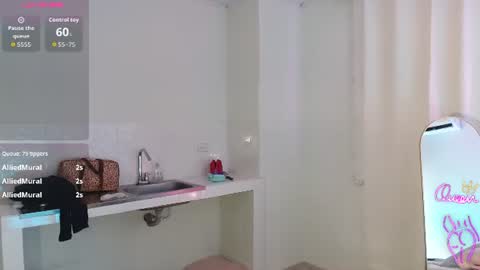 MilaMonroeXX online show from June 27, 5:24 am
