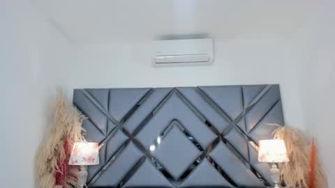 Snapshot of milan_lewiss chatting on October 10, 1:06 pm milan_lewiss online show from October 10, 1:06 pm