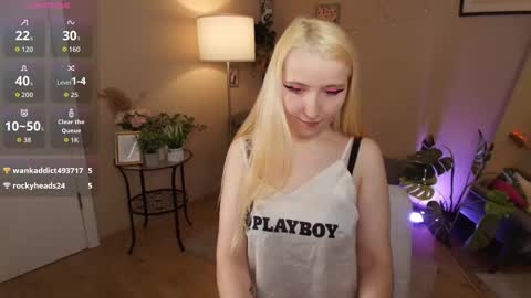 Snapshot of milana__key chatting on October 23, 9:37 pm Milana online show from October 23, 9:37 pm