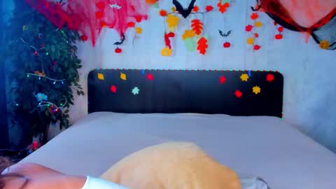 Milana online show from October 31, 8:37 am