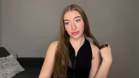 Milana online show from March 11, 7:47 pm