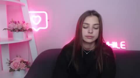 milanaangelas online show from February 22, 10:51 am