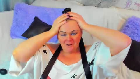 Lana online show from February 9, 6:26 pm