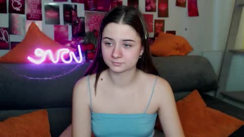 milanaroz online show from November 7, 6:49 am