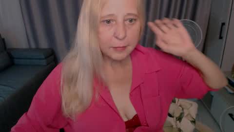 Snapshot of milanav chatting on September 18, 6:56 pm Milena online show from September 18, 6:56 pm