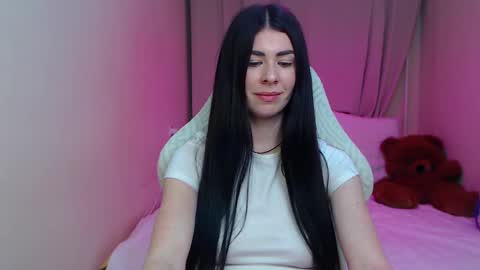 milasecretsss online show from March 29, 8:10 pm