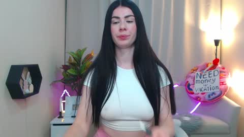 milasecretsss online show from May 29, 7:06 am