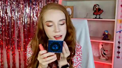 Mila online show from June 18, 9:25 am