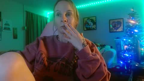 Mila online show from December 2, 6:56 am