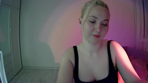 Milena new nonude shy blonde natural online show from February 14, 2:36 am