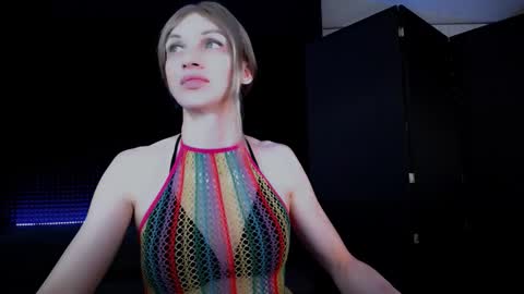 Snapshot of milena_hardy chatting on October 18, 5:22 am Milena Hardy online show from October 18, 5:22 am