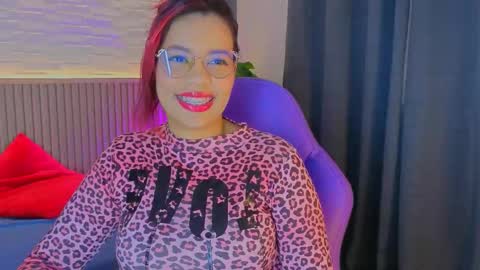 Snapshot of milena_lawson chatting on October 4, 12:14 pm milena_lawson online show from October 4, 12:14 pm