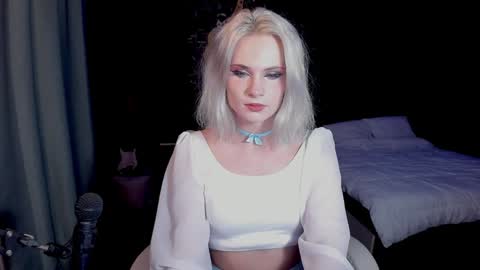 Snapshot of milena_marshmallows chatting on December 7, 2:14 am Milena online show from December 7, 2:14 am