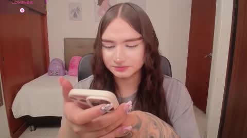 Miley online show from February 5, 4:10 pm