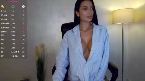 Snapshot of miley_me chatting on October 10, 10:32 am M online show from October 10, 10:32 am
