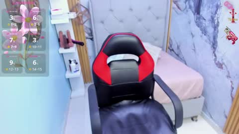 MILEY online show from November 28, 7:43 pm