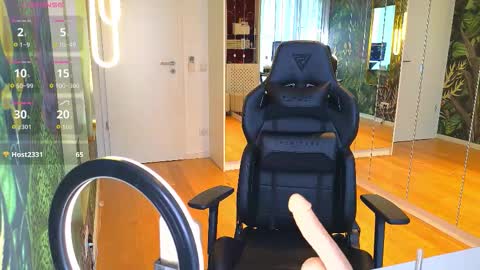 Miley Sin online show from March 5, 2:15 pm