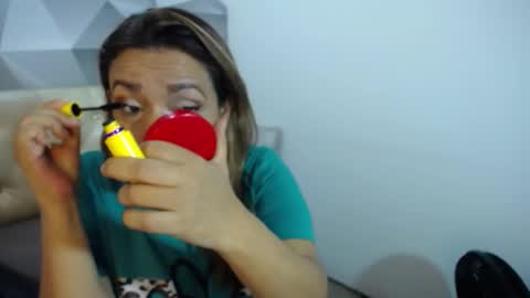 milf_hugeboobs online show from November 30, 10:55 am