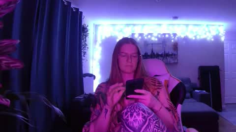 Milf Tara36 online show from February 18, 8:25 pm