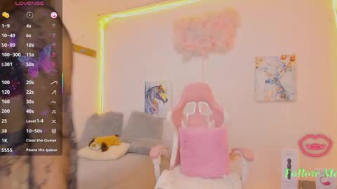 Aura  online show from May 24, 4:31 am
