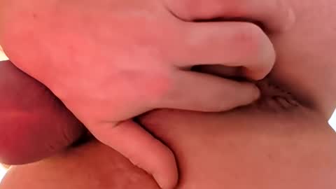 milflovermilf21 online show from March 24, 2:28 am