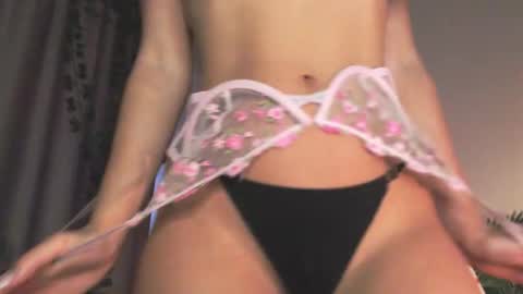 milk_bunny_ online show from January 12, 9:05 am