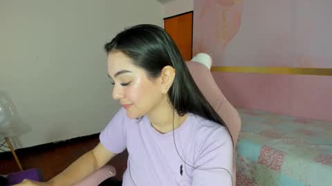 Snapshot of milk_candy16 chatting on October 12, 12:42 pm S O F I A online show from October 12, 12:42 pm