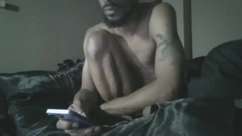 Milk Chocolate Sensei online show from January 15, 3:43 am