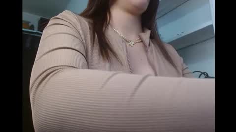 Amira online show from March 4, 1:41 pm