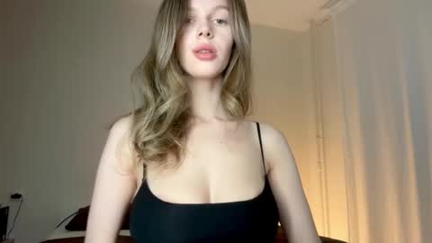 milky__way_ online show from January 8, 2:12 pm