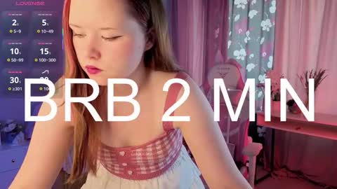 milky_basement online show from September 27, 8:12 am