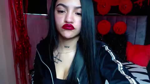 Snapshot of millacounisslosexanal chatting on March 8, 2:08 pm Violeta online show from March 8, 2:08 pm