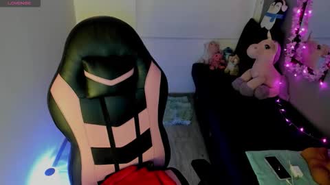 millandiux online show from November 23, 2:31 am