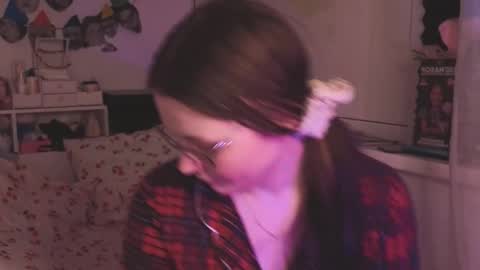 Millie online show from February 20, 6:43 pm