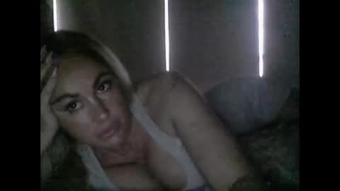 millisa13 online show from October 20, 10:48 pm