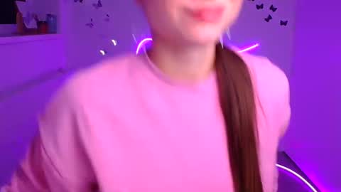 Milly online show from November 24, 12:15 pm