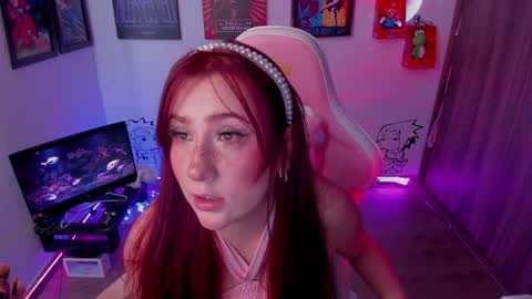 Monkey D Maddie online show from December 11, 8:07 pm