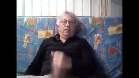 Snapshot of milu72 chatting on October 31, 5:57 pm milu72 online show from October 31, 5:57 pm