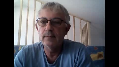 Snapshot of milu72 chatting on October 5, 12:13 pm milu72 online show from October 5, 12:13 pm