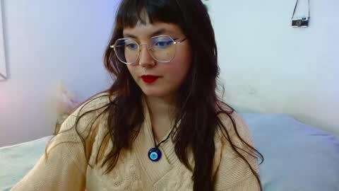 Snapshot of mily_baker chatting on January 15, 11:19 pm mily_baker online show from January 15, 11:19 pm