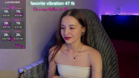 Emily online show from September 19, 7:39 pm