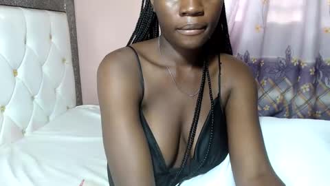 mimiebony online show from April 22, 7:26 am